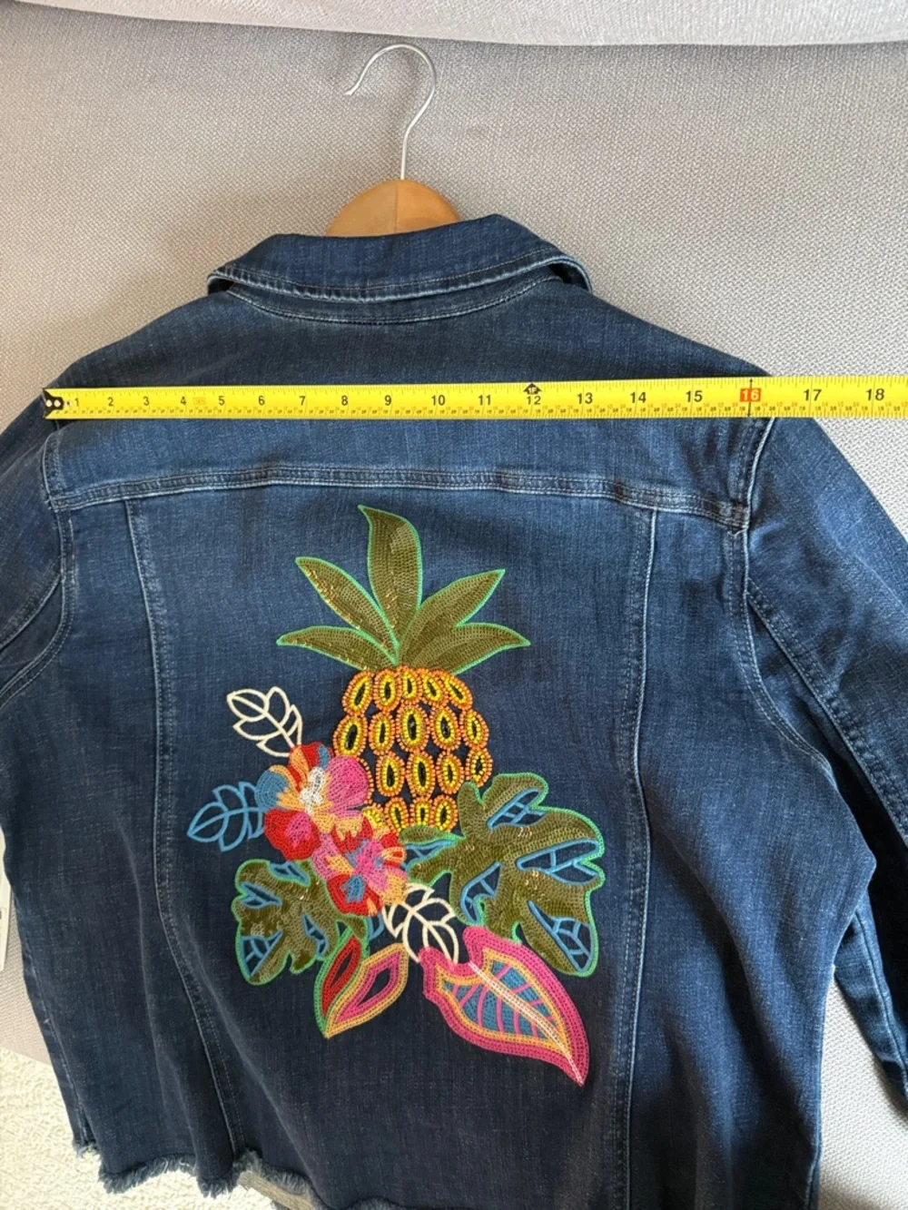 Chico's Frayed Classic Pineapple Embroidery Jacket Size L NWT - Picture 8 of 8